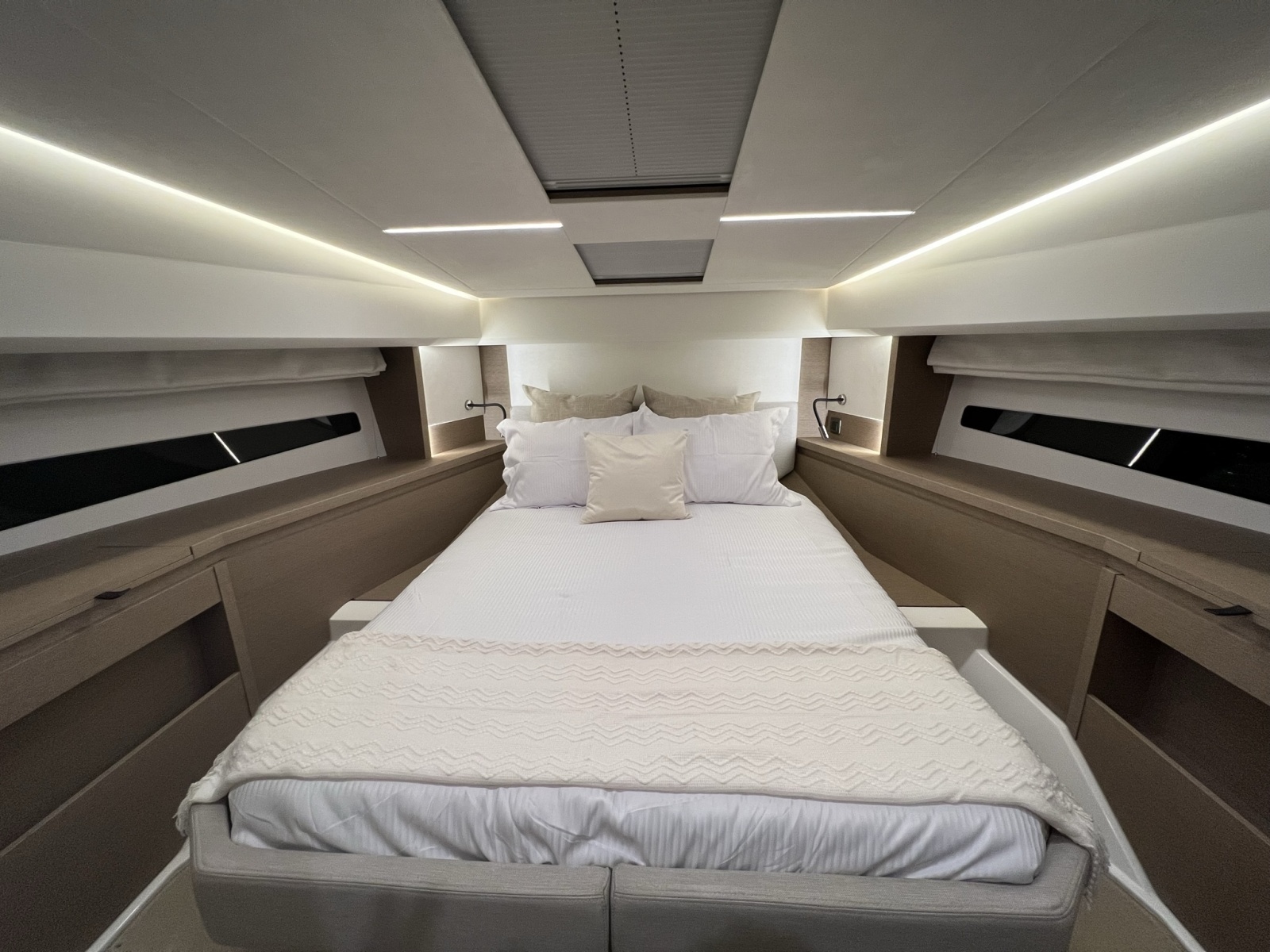 2022 Prestige 460