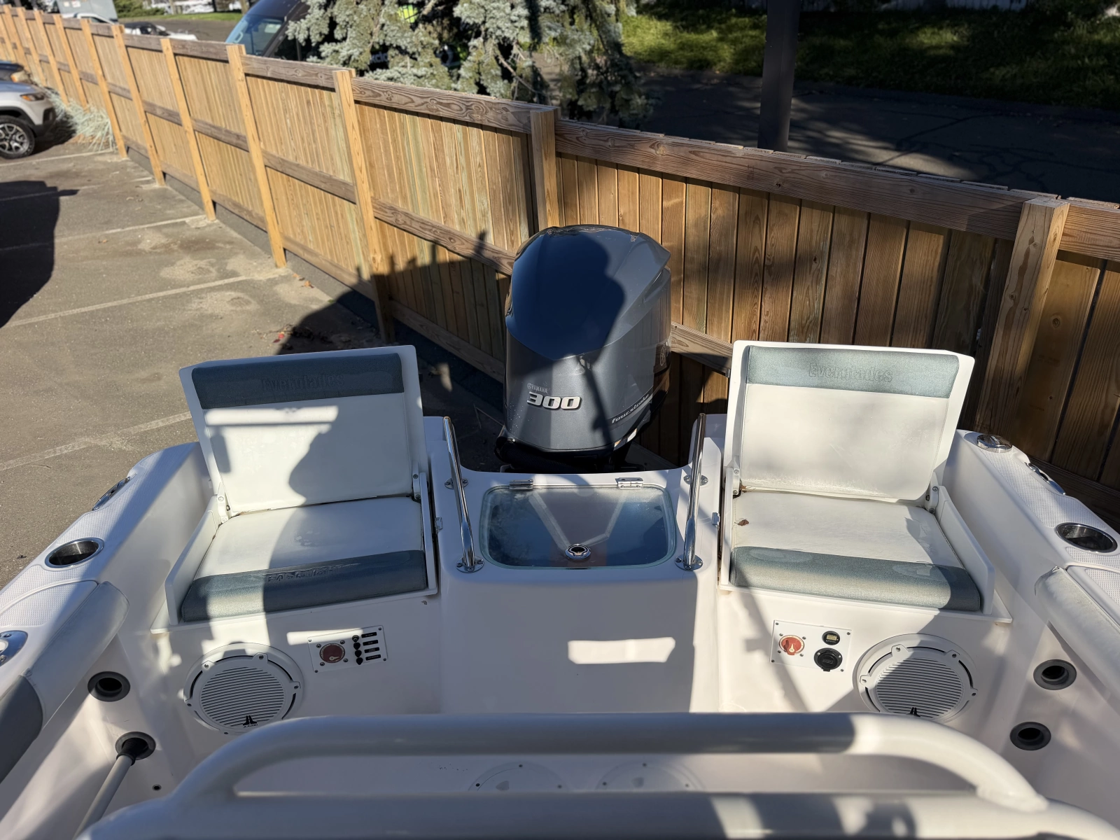 2014 Everglades 230 Center Console