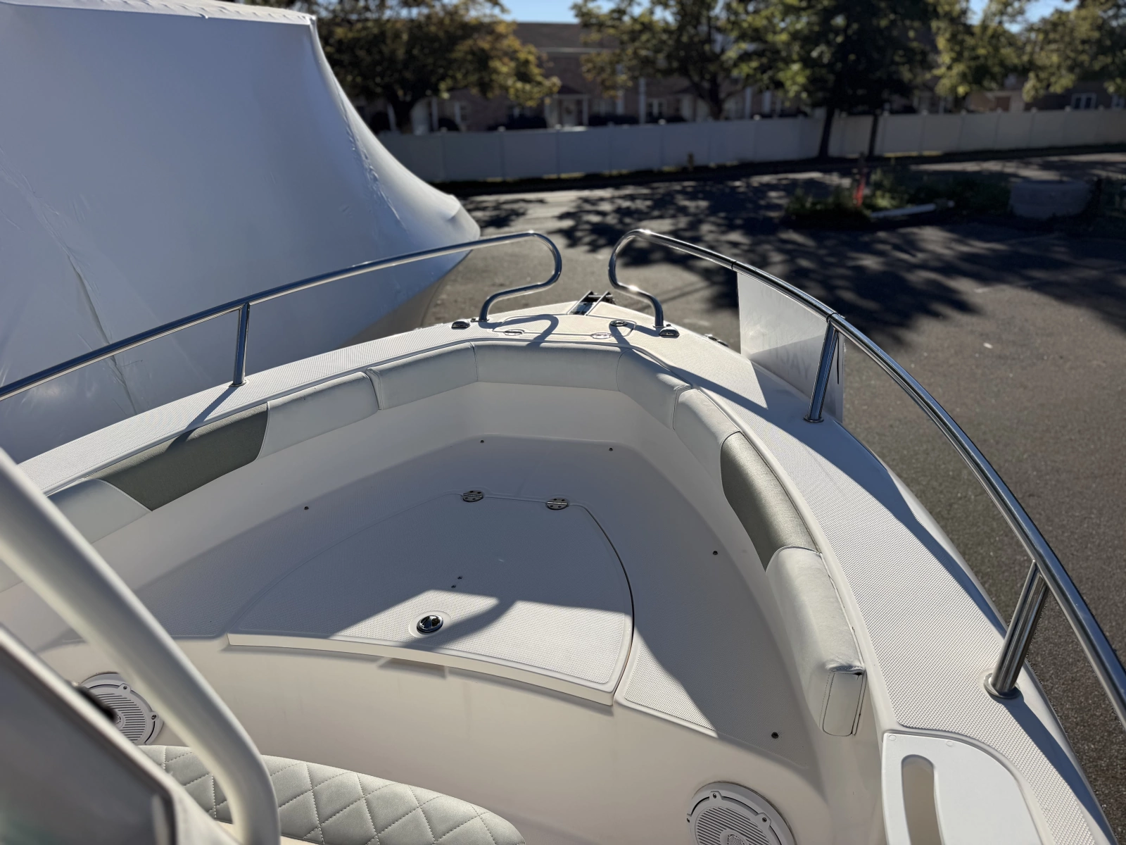 2014 Everglades 230 Center Console