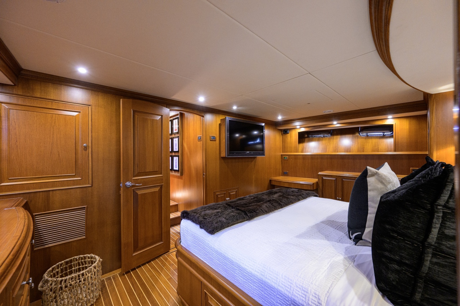2008 Grand Banks 72RP Aleutian