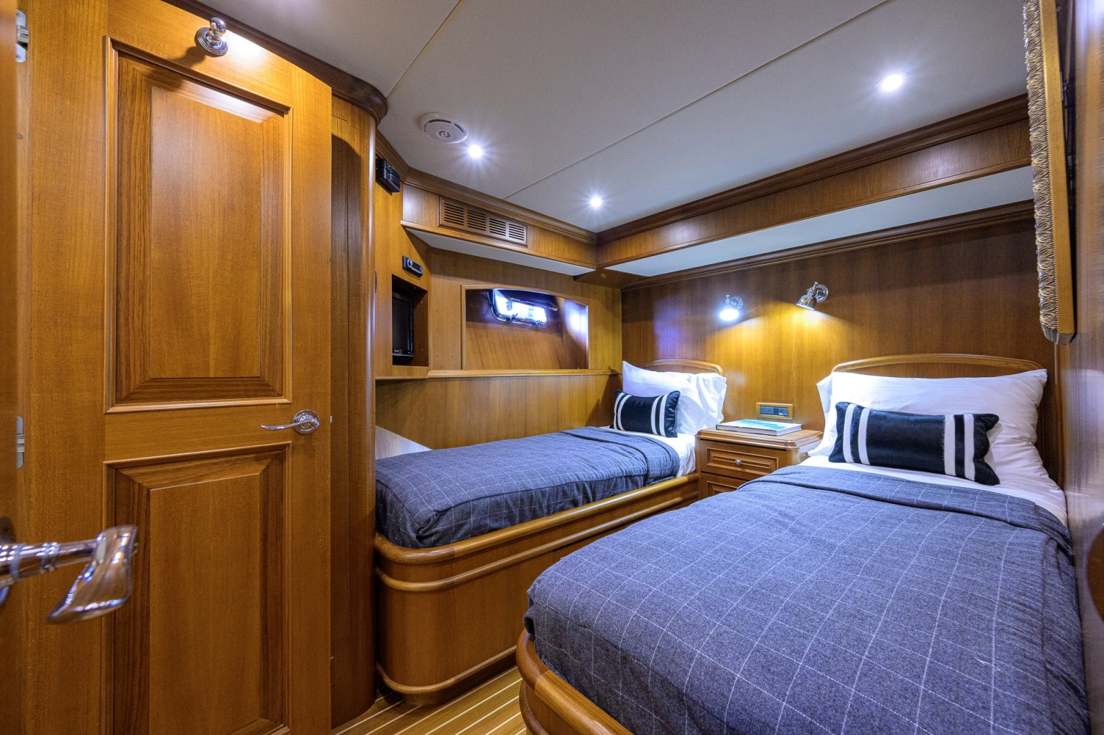 2008 Grand Banks 72RP Aleutian
