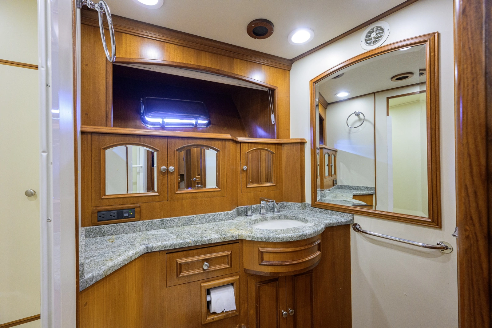 2008 Grand Banks 72RP Aleutian