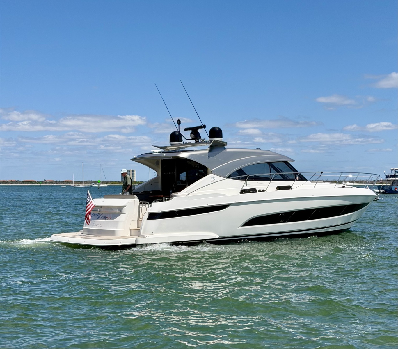 2020 Riviera 4800 Sport Yacht