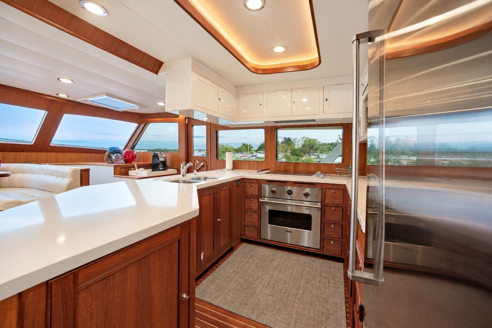 2017 Marlow Explorer 80E-CB