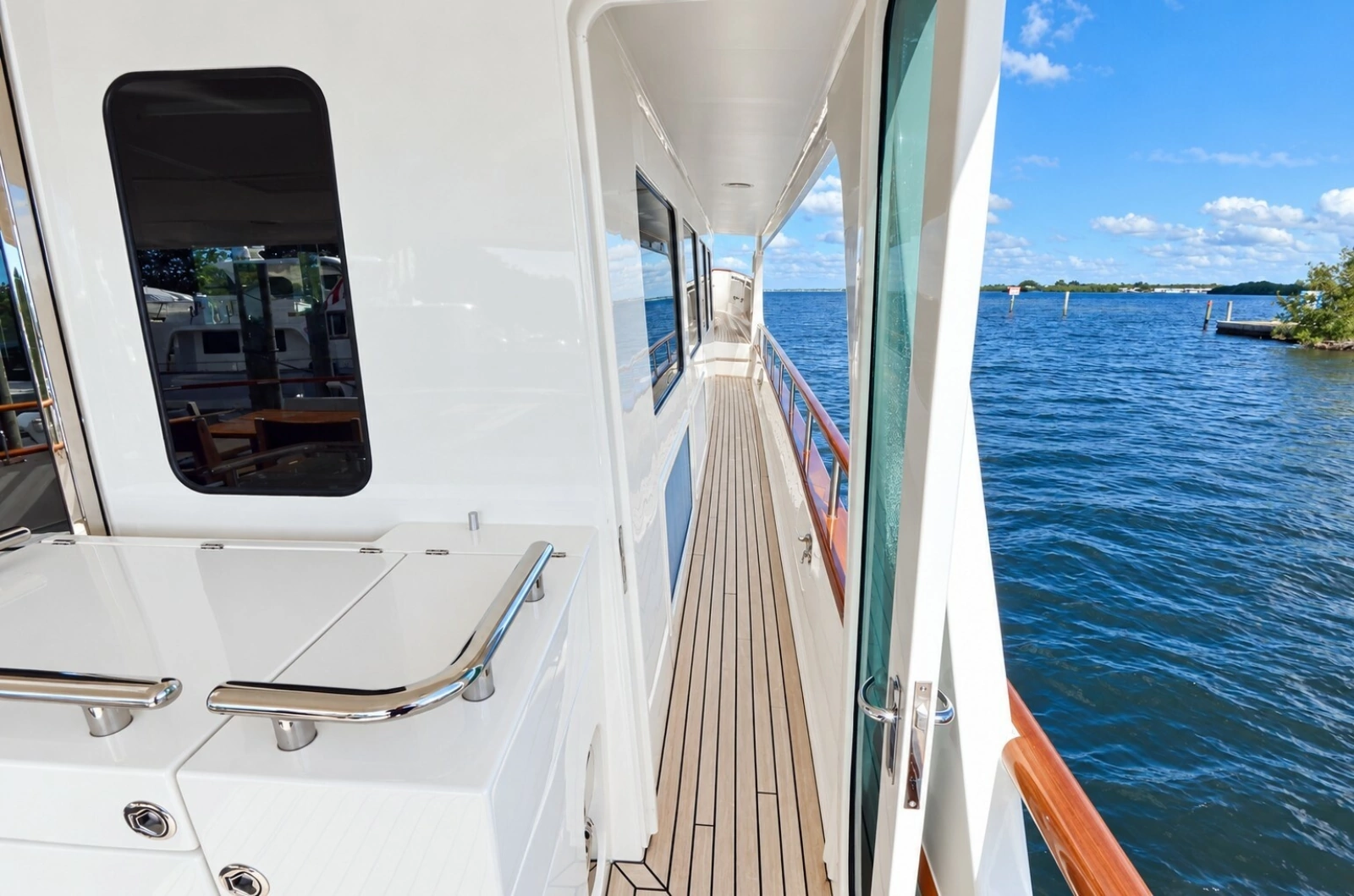 2017 Marlow Explorer 80E-CB