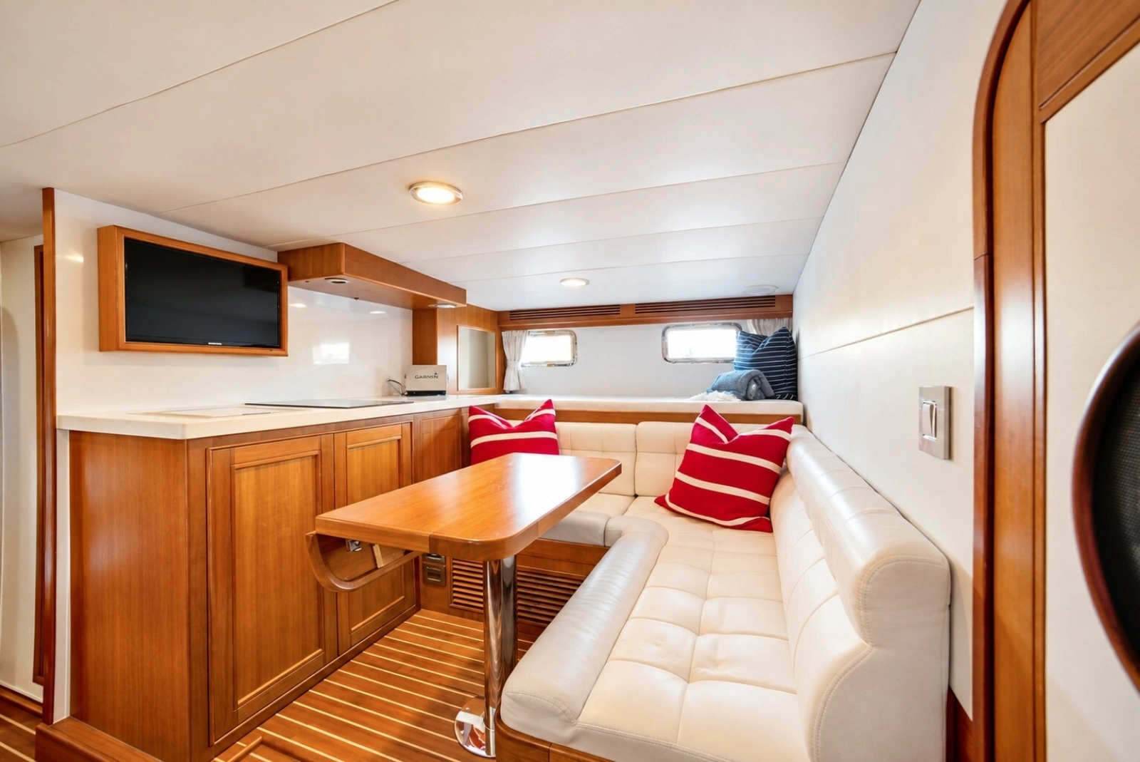 2017 Marlow Explorer 80E-CB