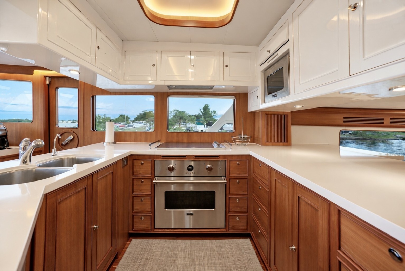 2017 Marlow Explorer 80E-CB