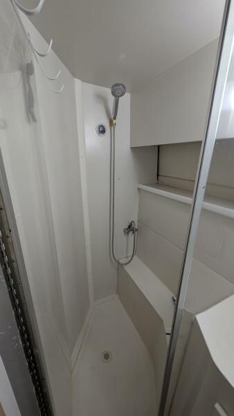 1994 Carver 370 AFT CABIN