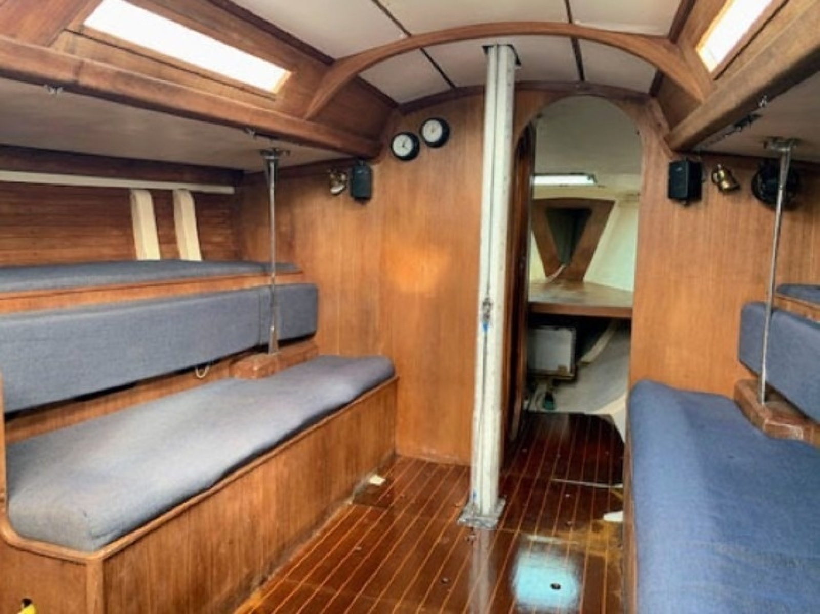 1986 Tripp 37