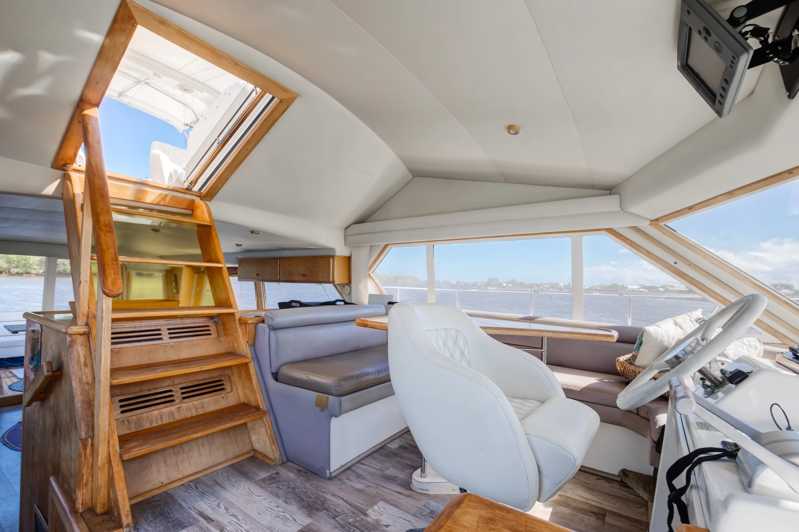 1999 Navigator 53 Classic