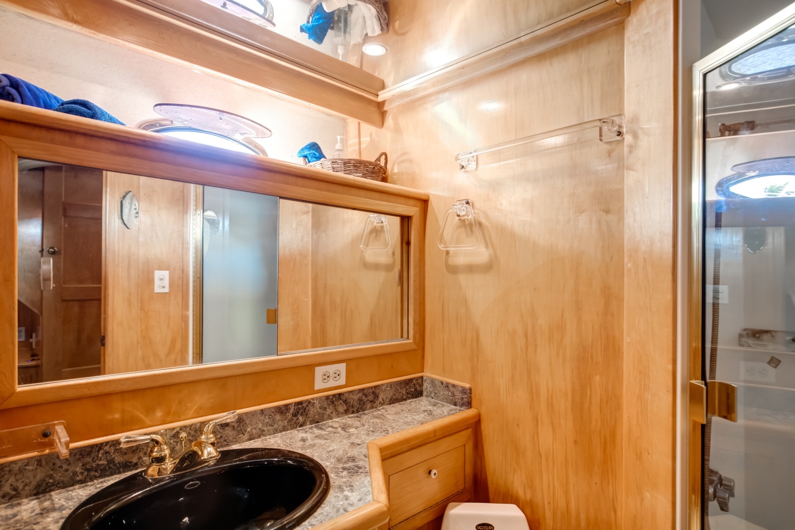 1999 Navigator 53 Classic