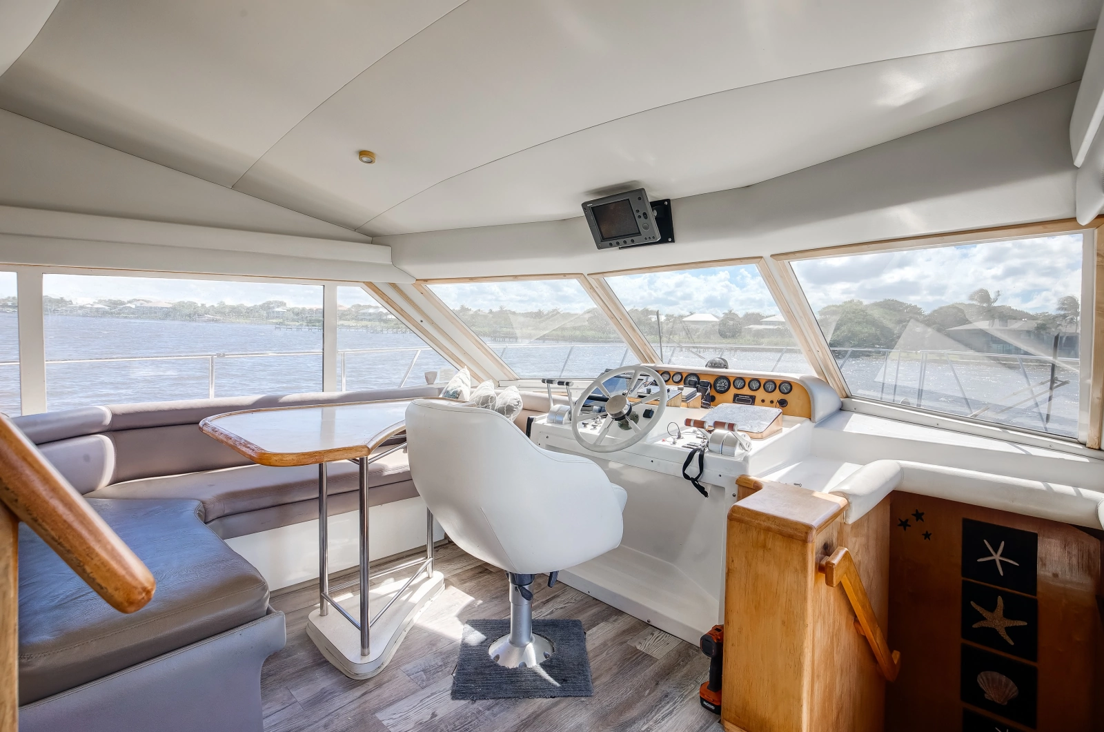 1999 Navigator 53 Classic