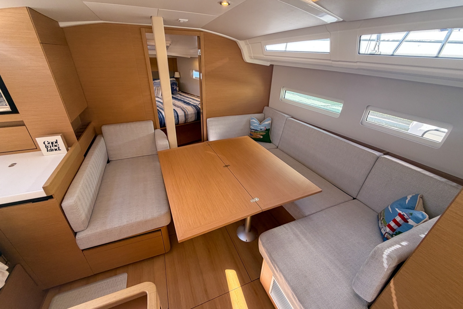 2024 Jeanneau Sun Odyssey 410