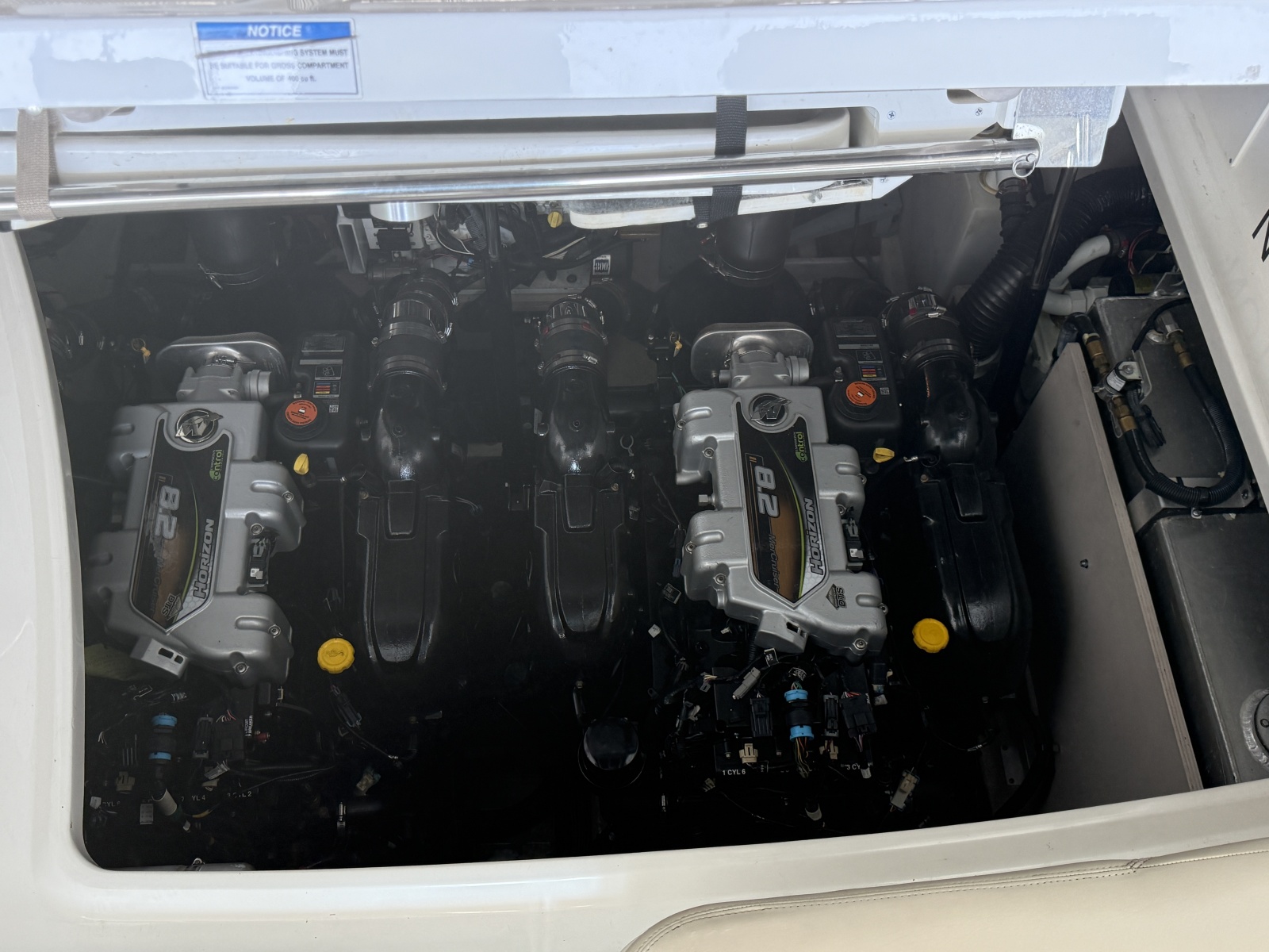 2013 Sea Ray Sundancer 350