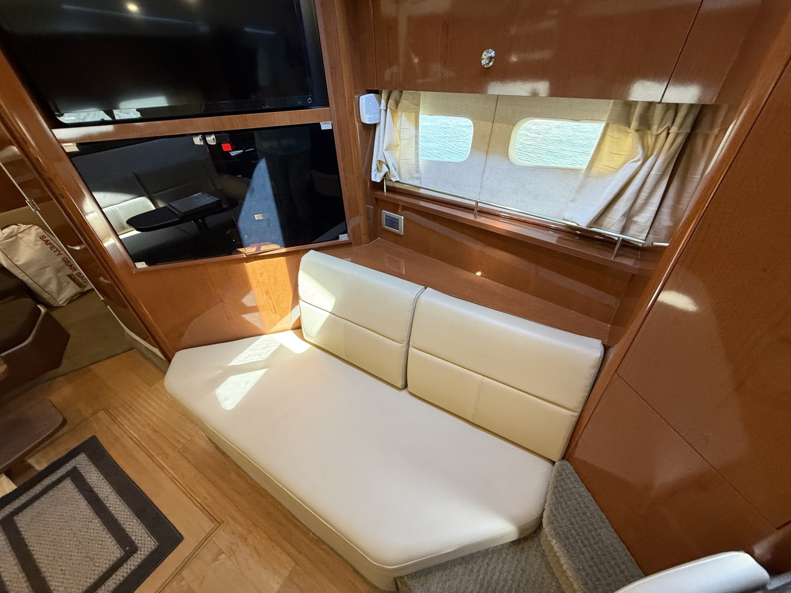 2013 Sea Ray Sundancer 350