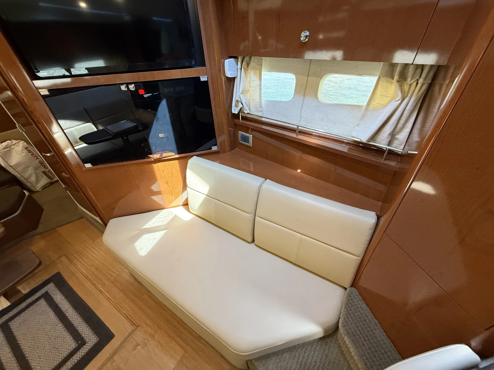 2013 Sea Ray Sundancer 350