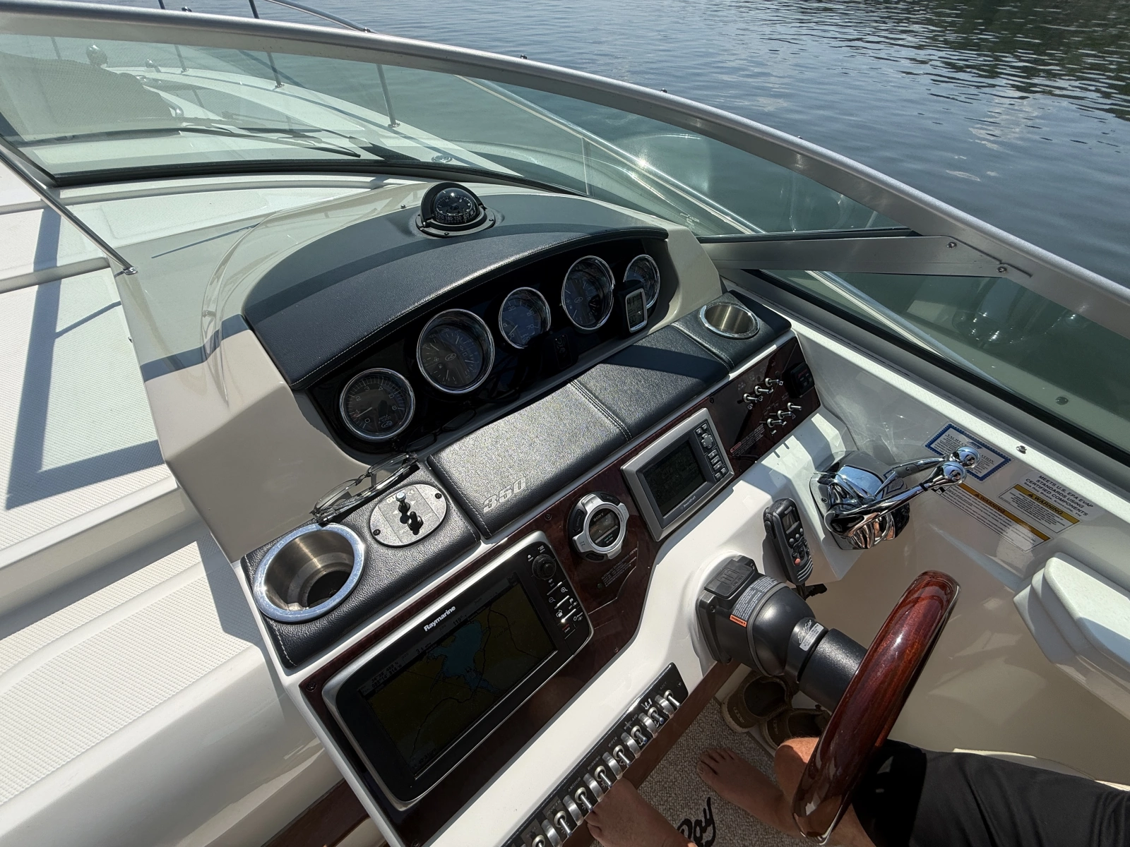 2013 Sea Ray Sundancer 350