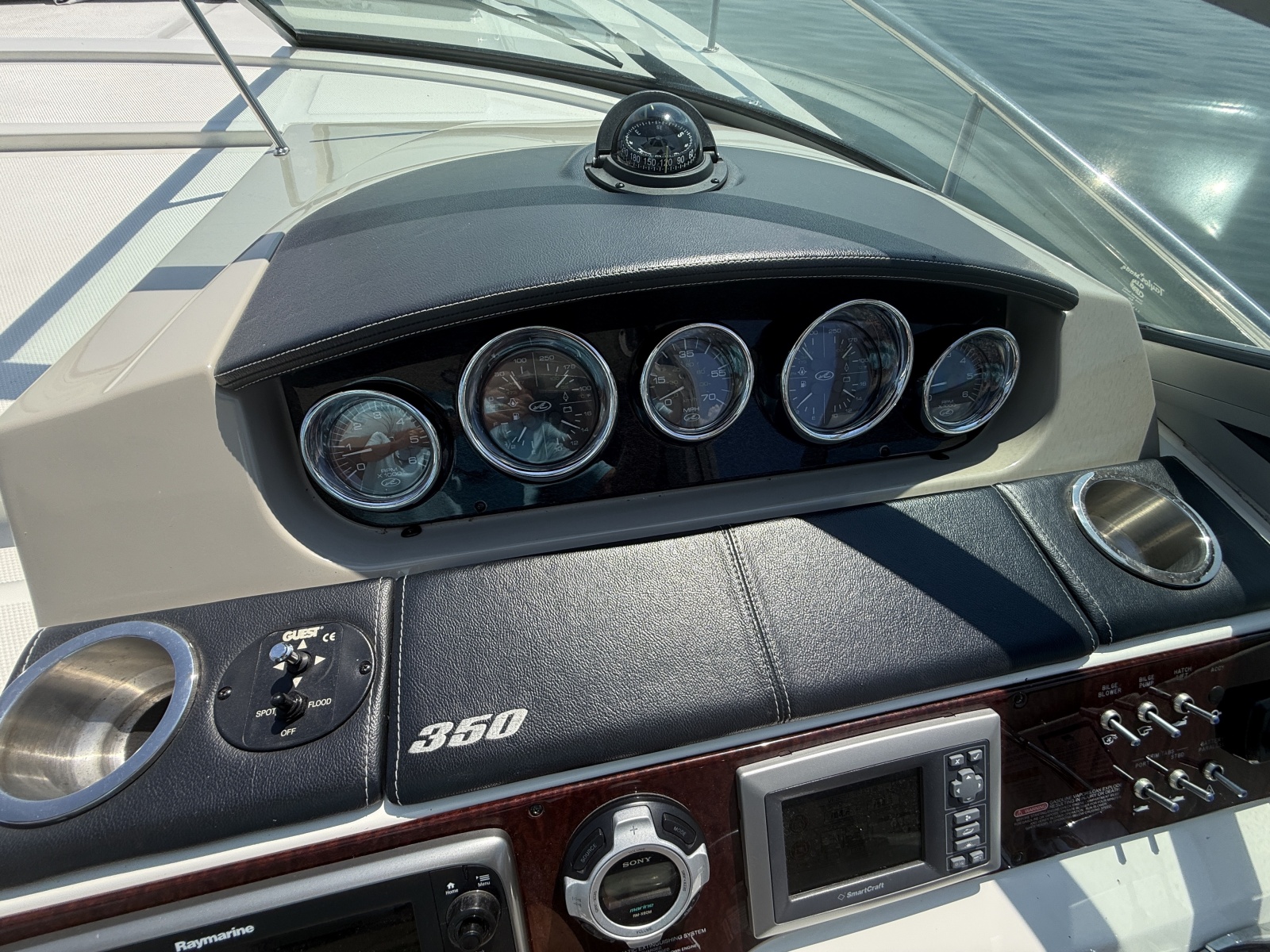 2013 Sea Ray Sundancer 350
