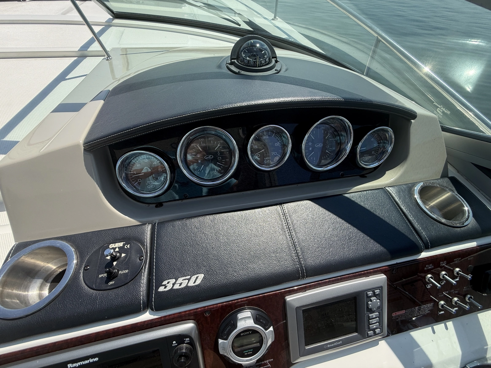 2013 Sea Ray Sundancer 350