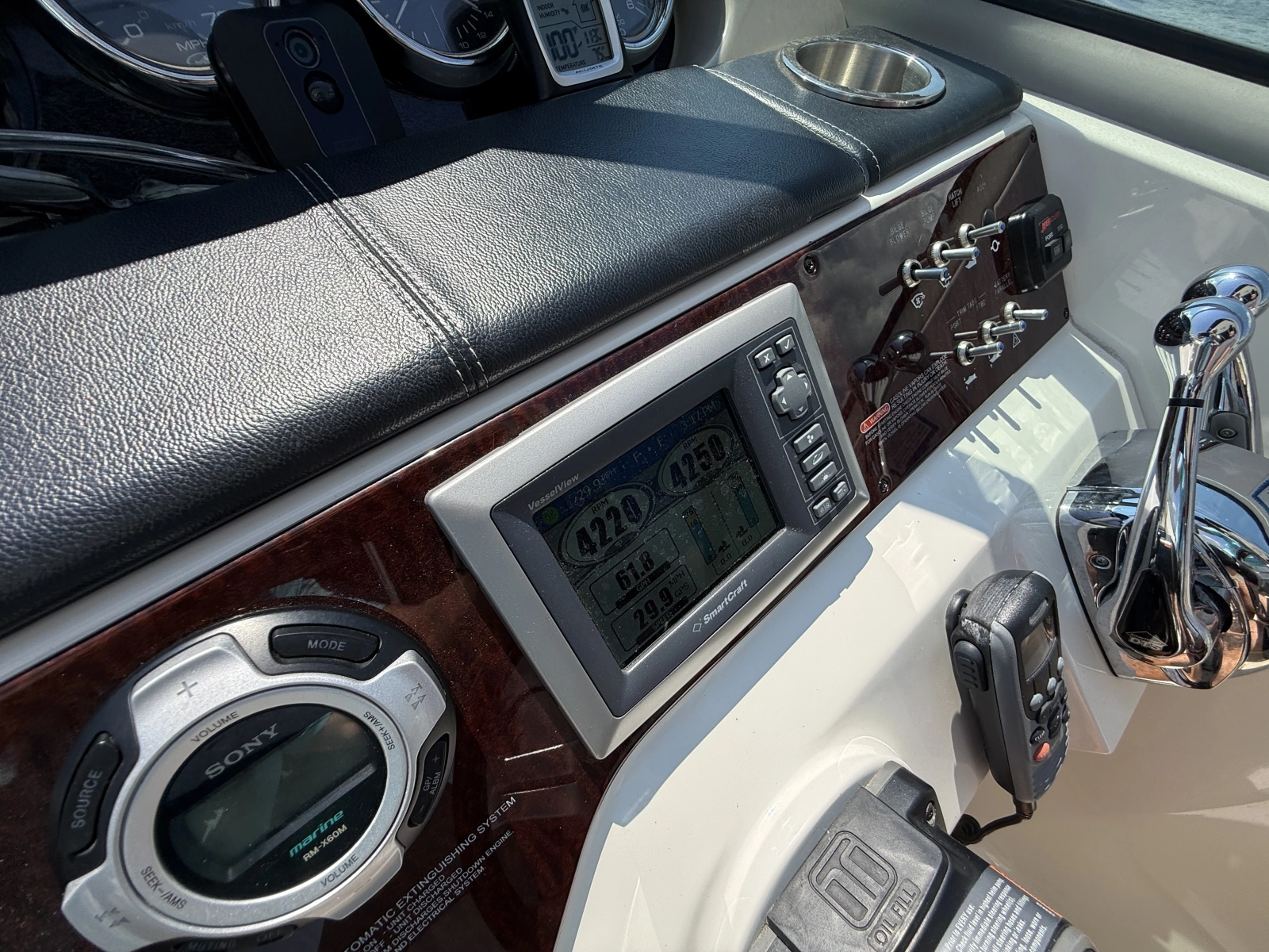 2013 Sea Ray Sundancer 350
