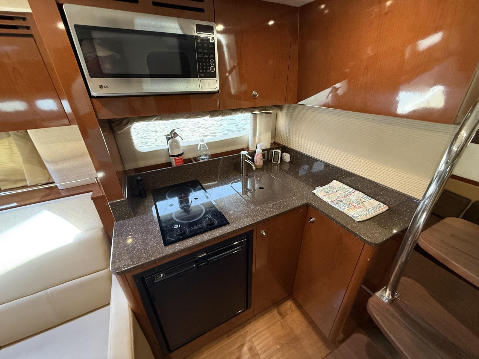 2013 Sea Ray Sundancer 350