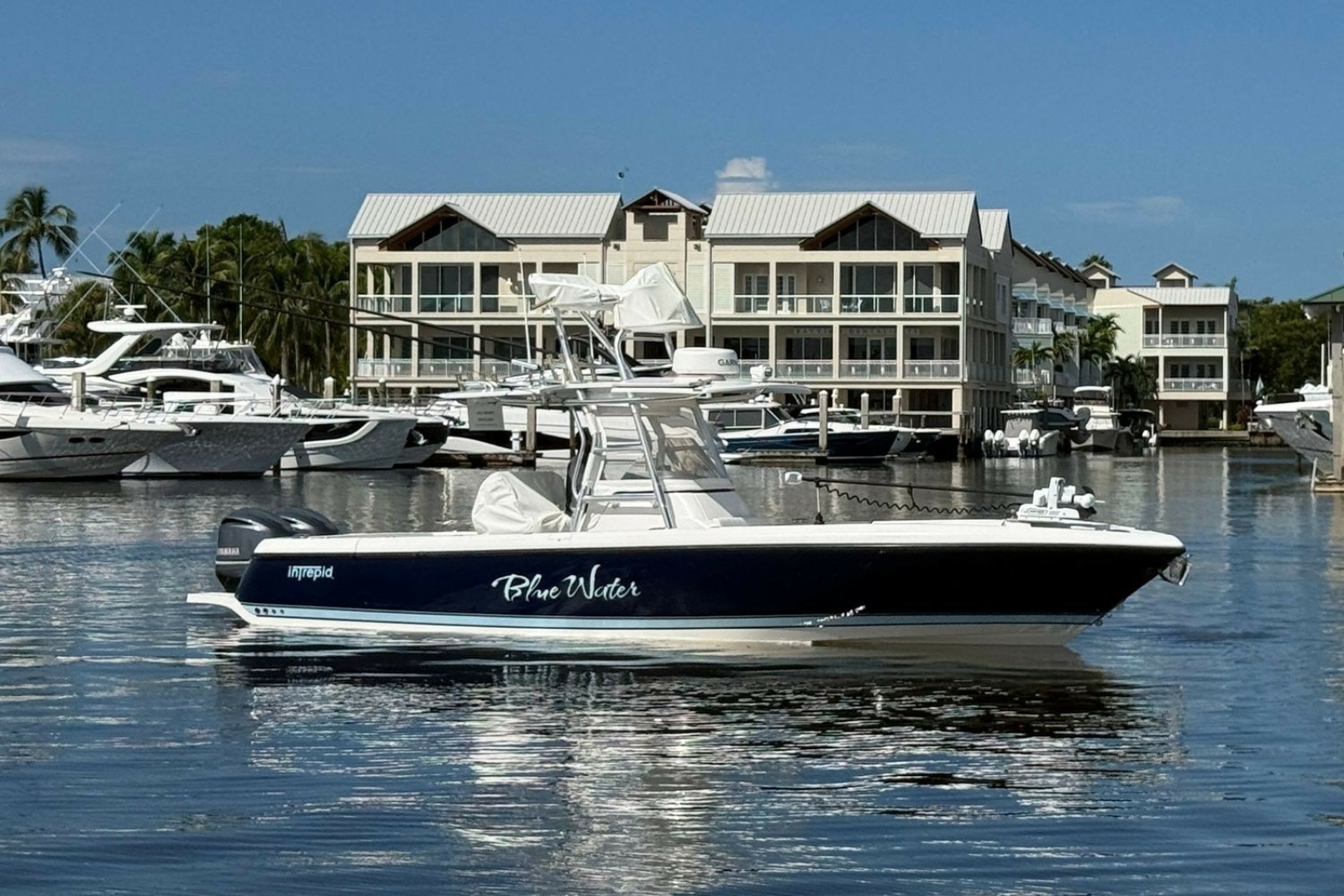 2014 Intrepid 327