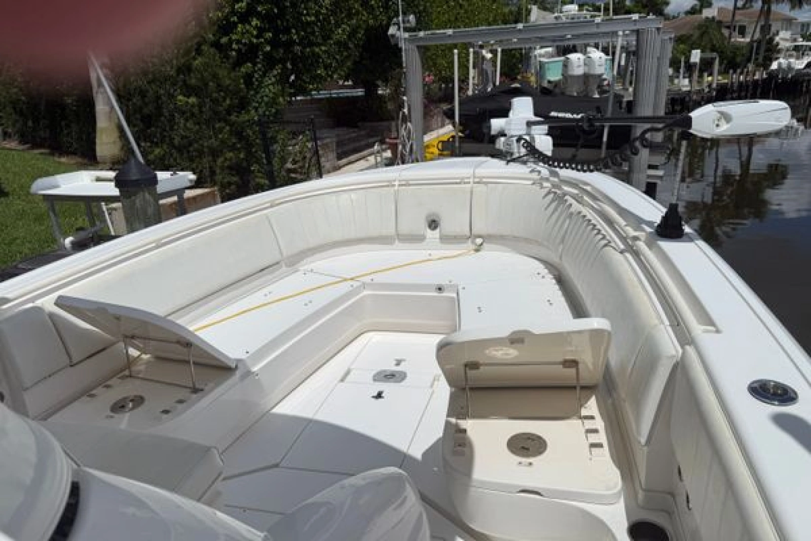 2014 Intrepid 327