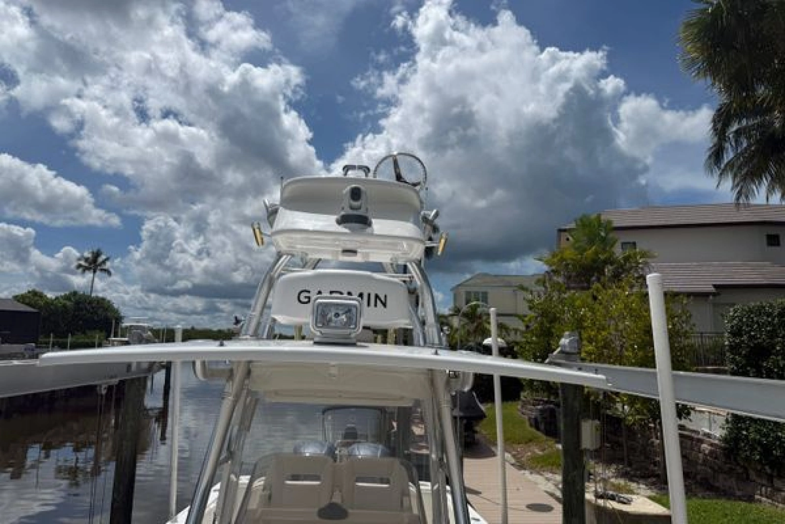 2014 Intrepid 327