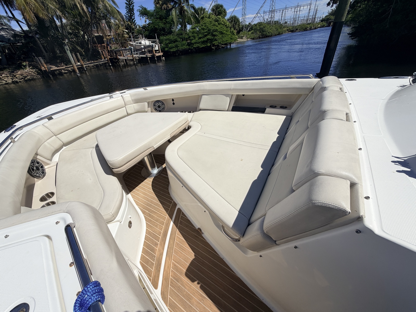 2020 Boston Whaler 