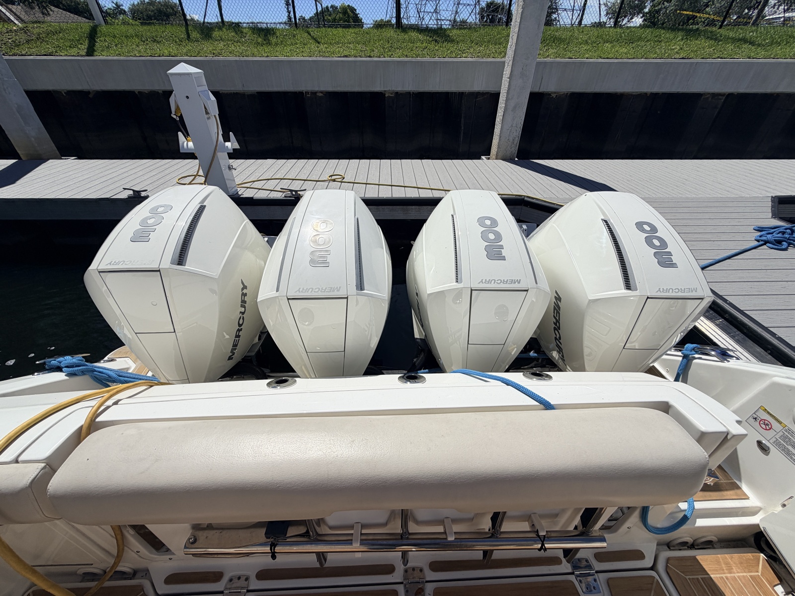 2020 Boston Whaler 