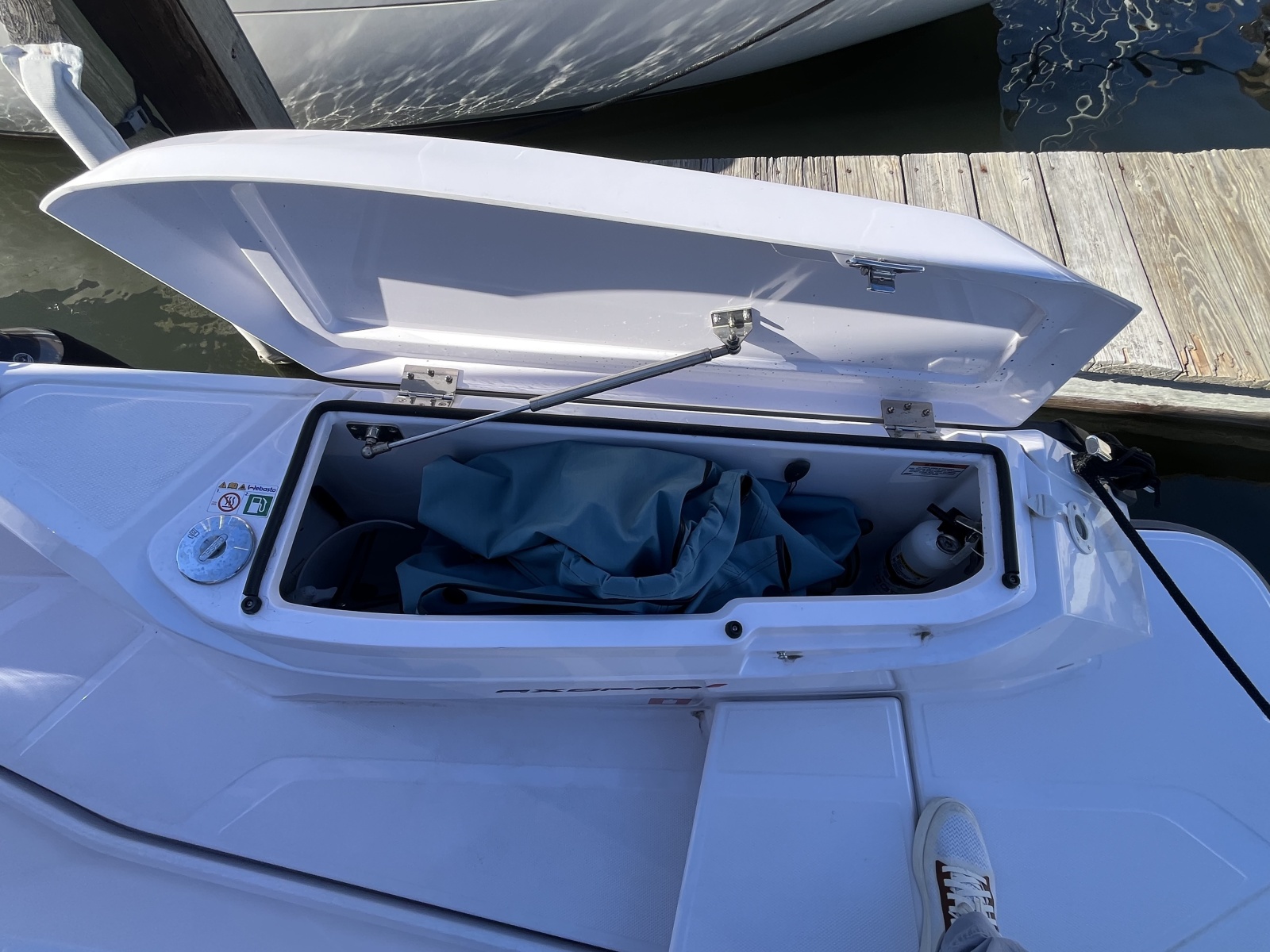 2026 Axopar Cross Cabin