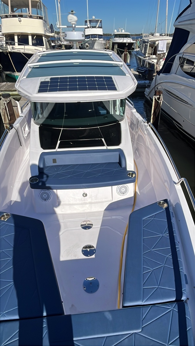 2026 Axopar Cross Cabin