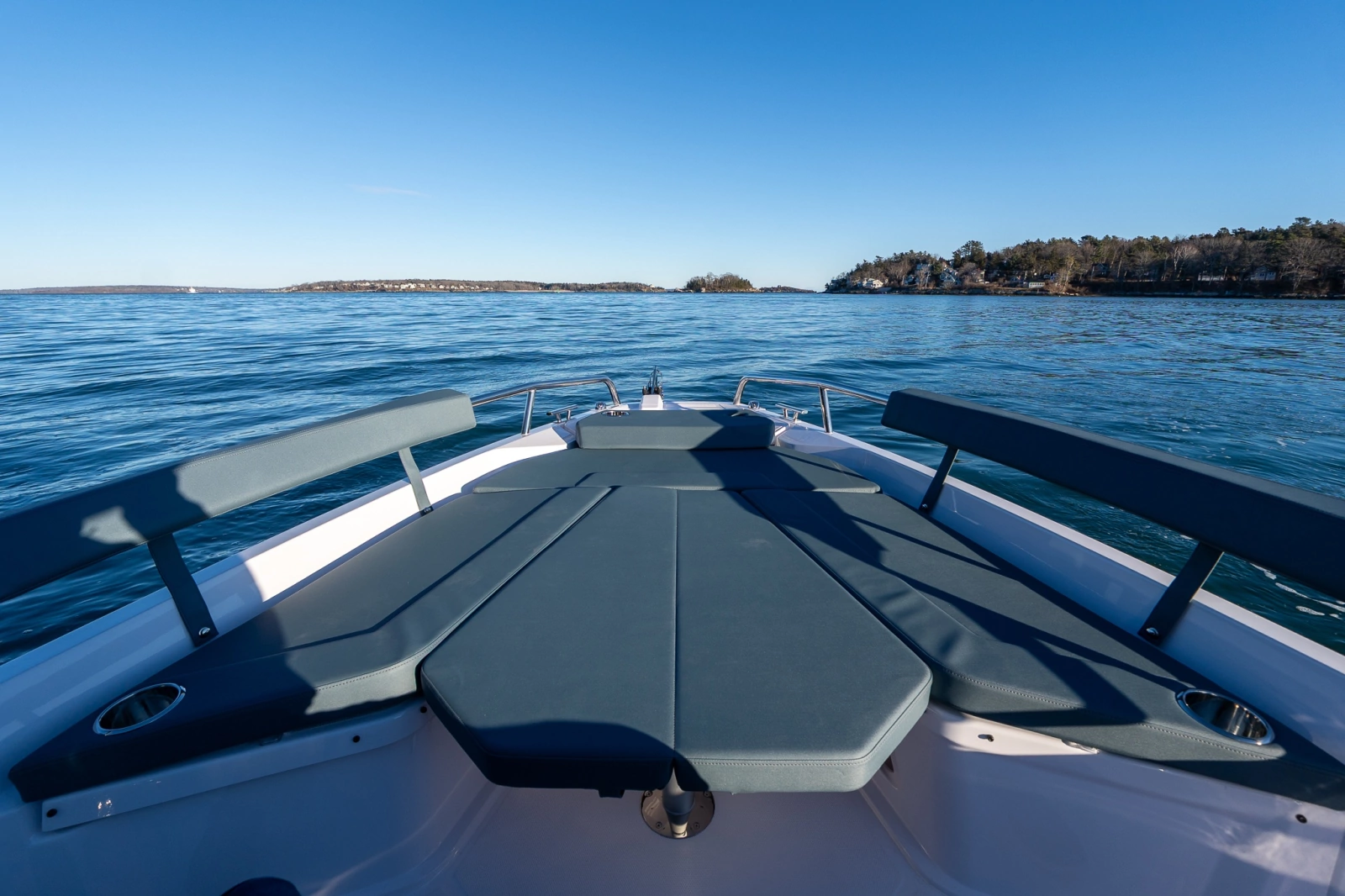 2026 Axopar Cross Cabin