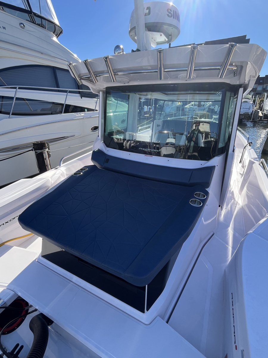 2026 Axopar Cross Cabin