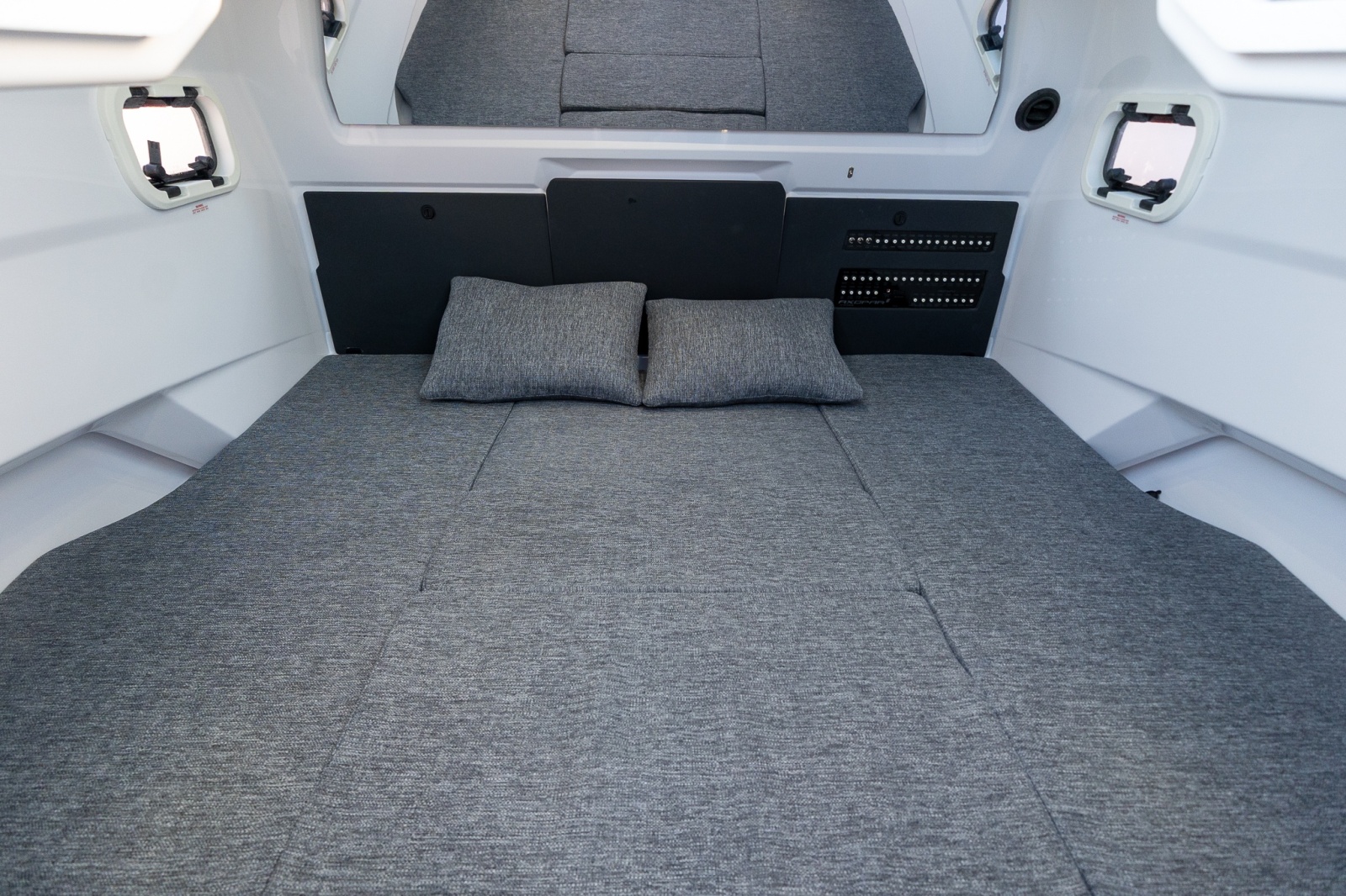 2026 Axopar Cross Cabin