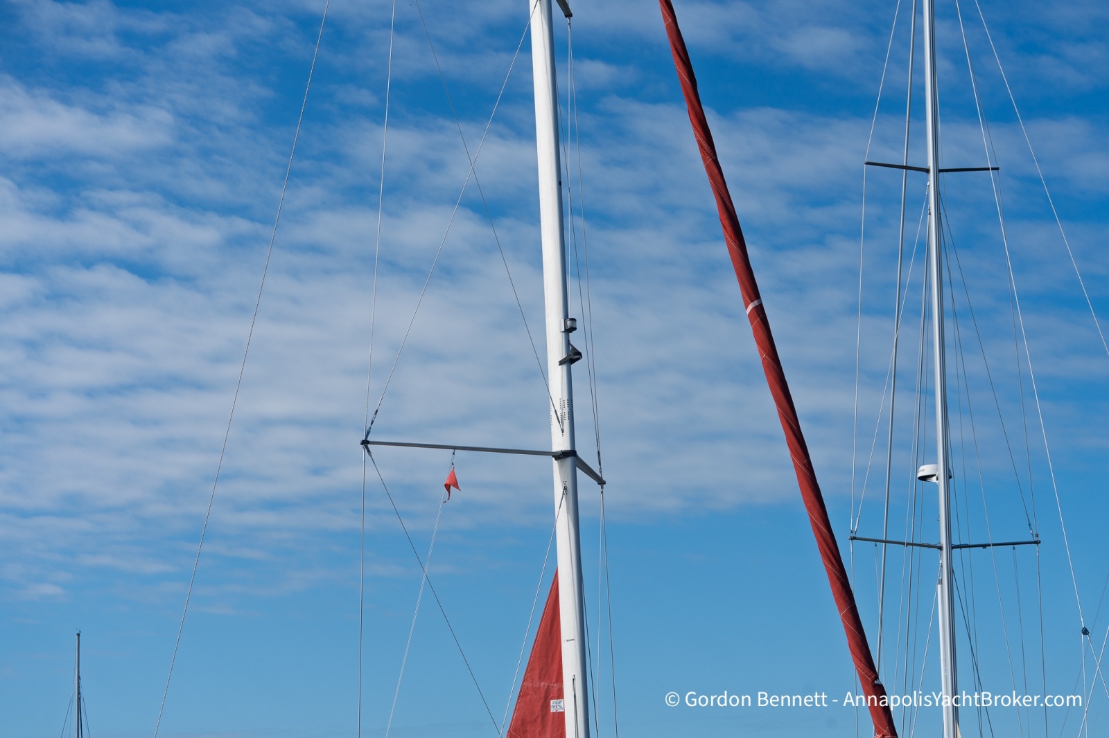 2005 Hunter 38