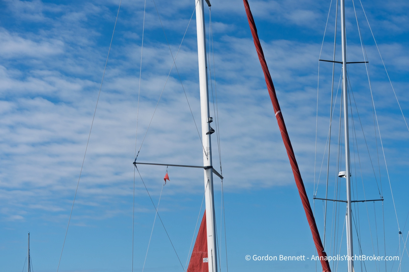 2005 Hunter 38