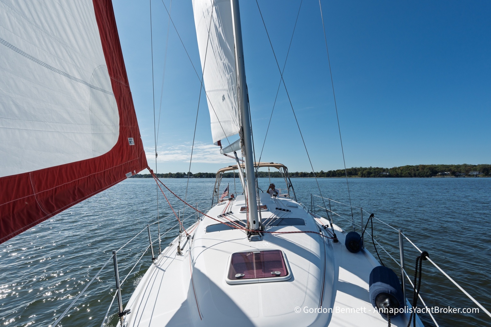 2005 Hunter 38