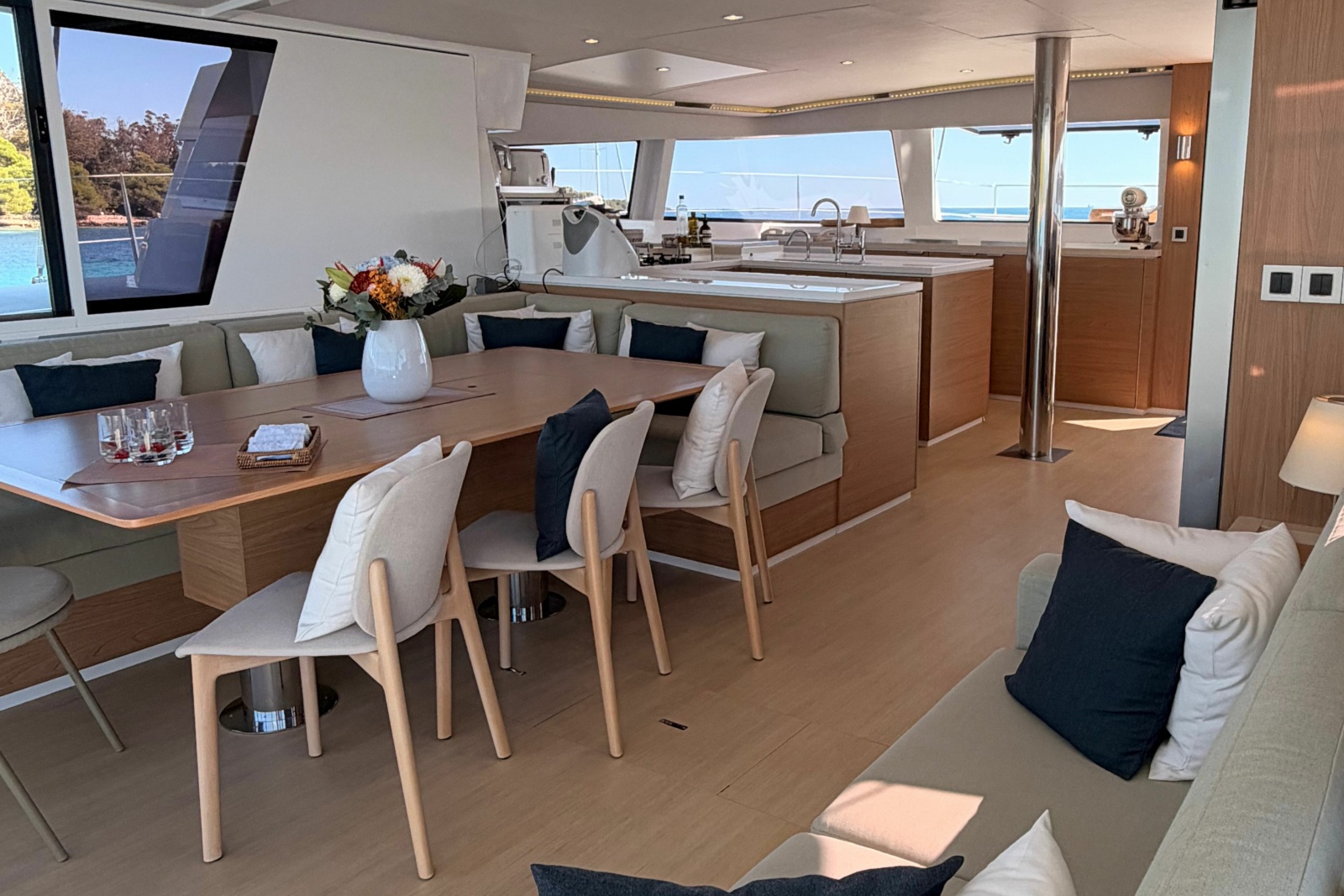 2024 Catana Bali 5.4 — GALOÉ