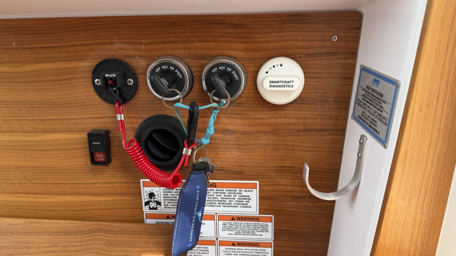 2023 Axopar 28 Cabin w/Wet Bar