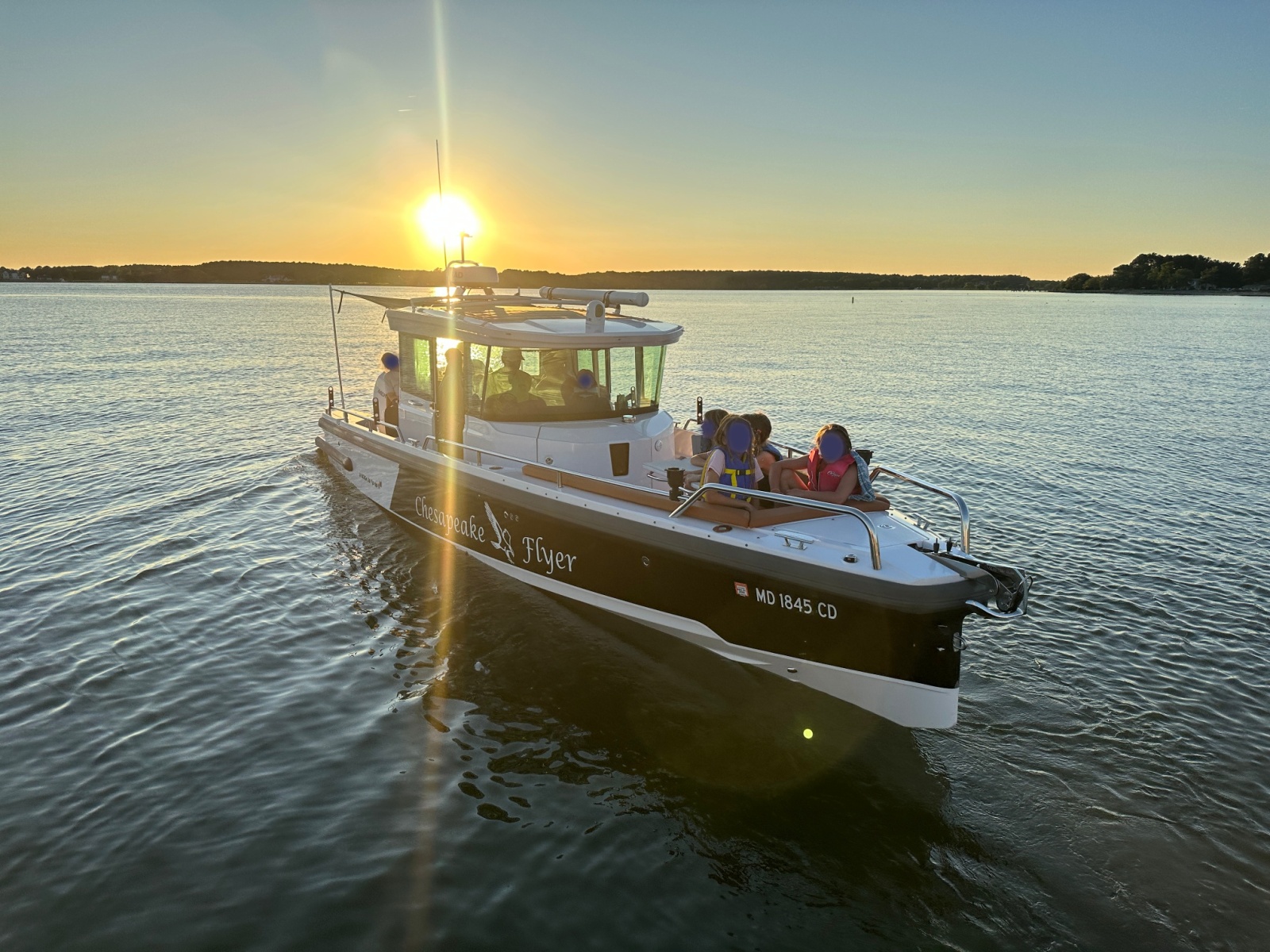 2023 Axopar 28 Cabin w/Wet Bar
