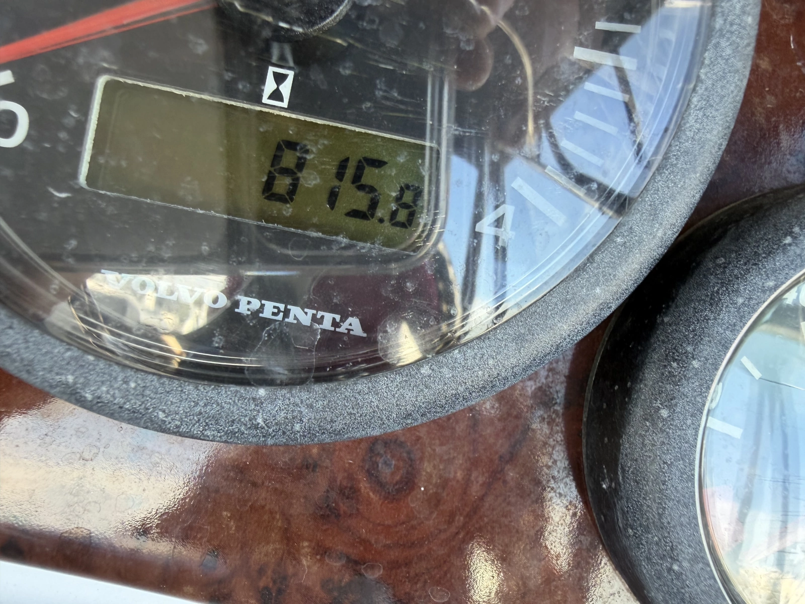 2005 Carver 38 Super Sport