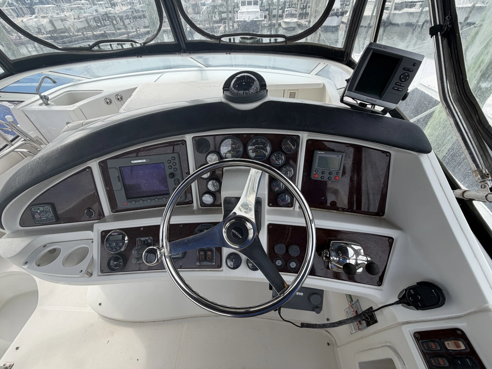 2005 Carver 38 Super Sport