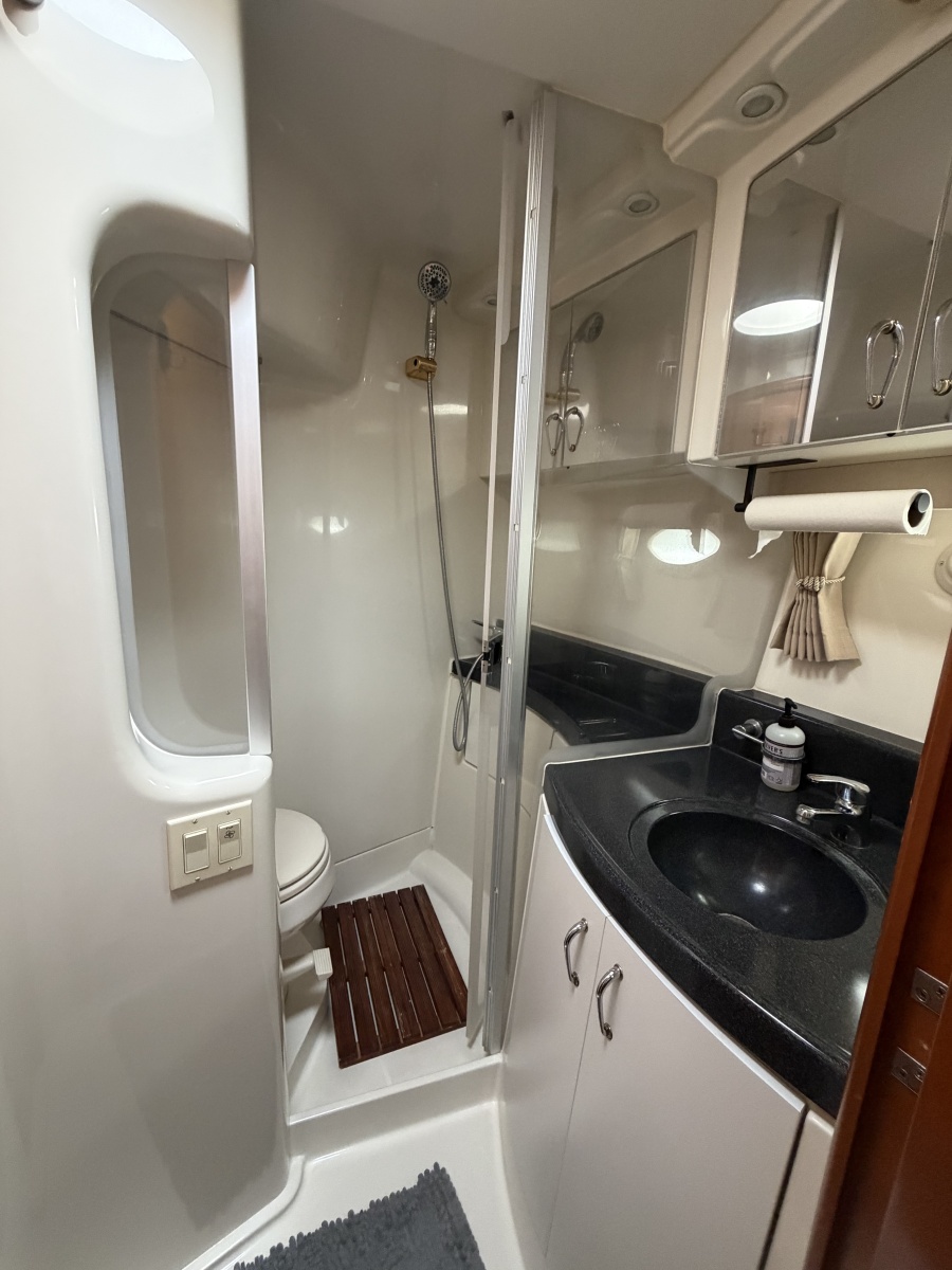 2005 Carver 38 Super Sport