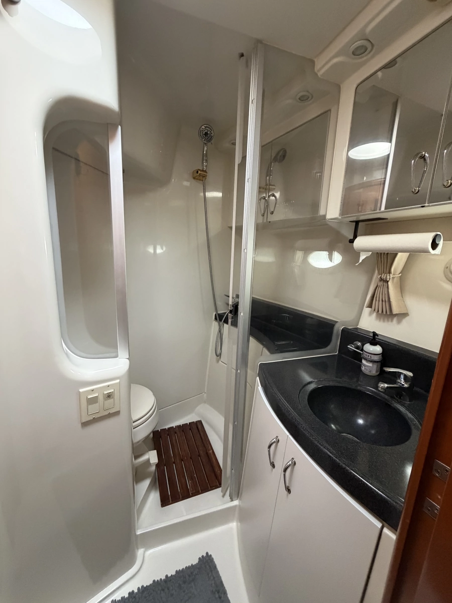 2005 Carver 38 Super Sport