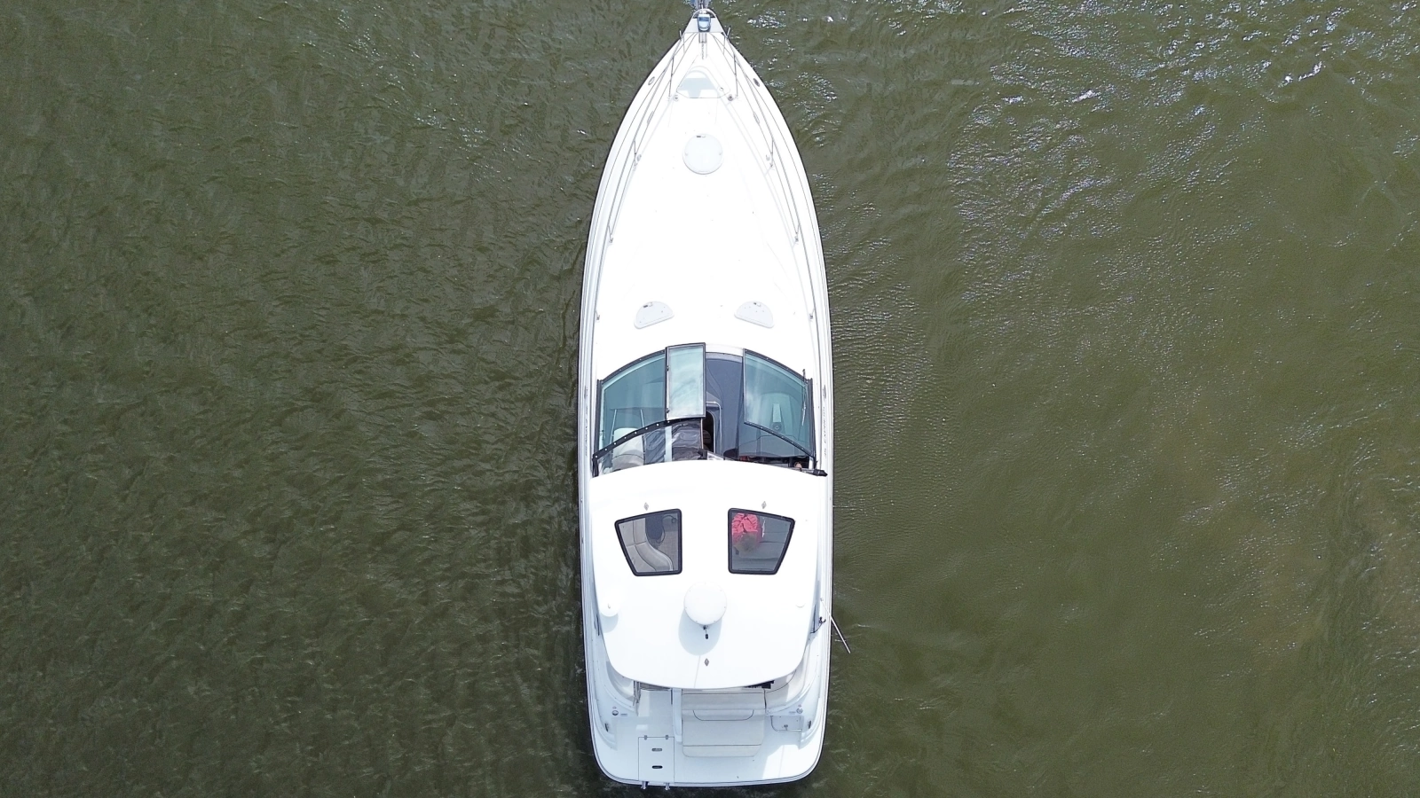 2018 Cruisers Yachts 35 Express