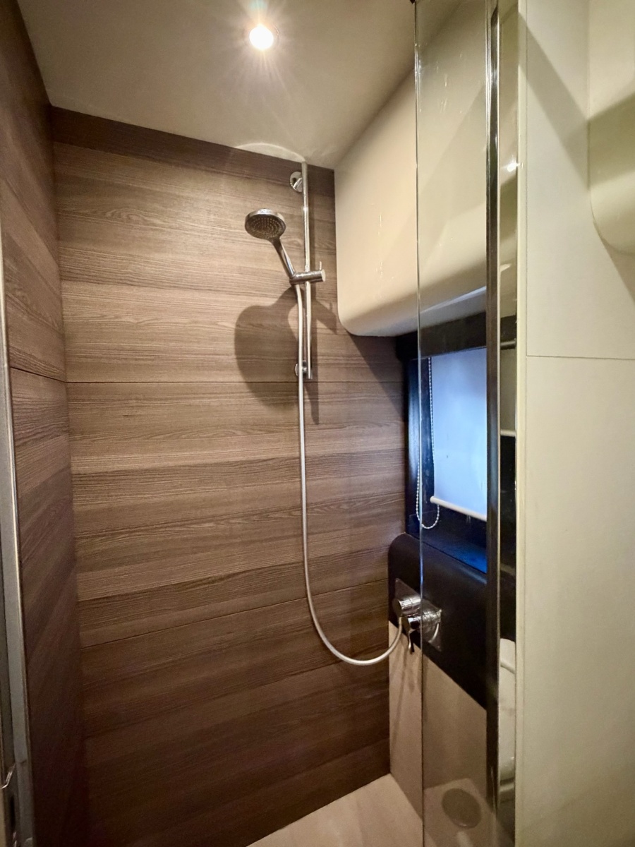 2017 Absolute Navetta 52