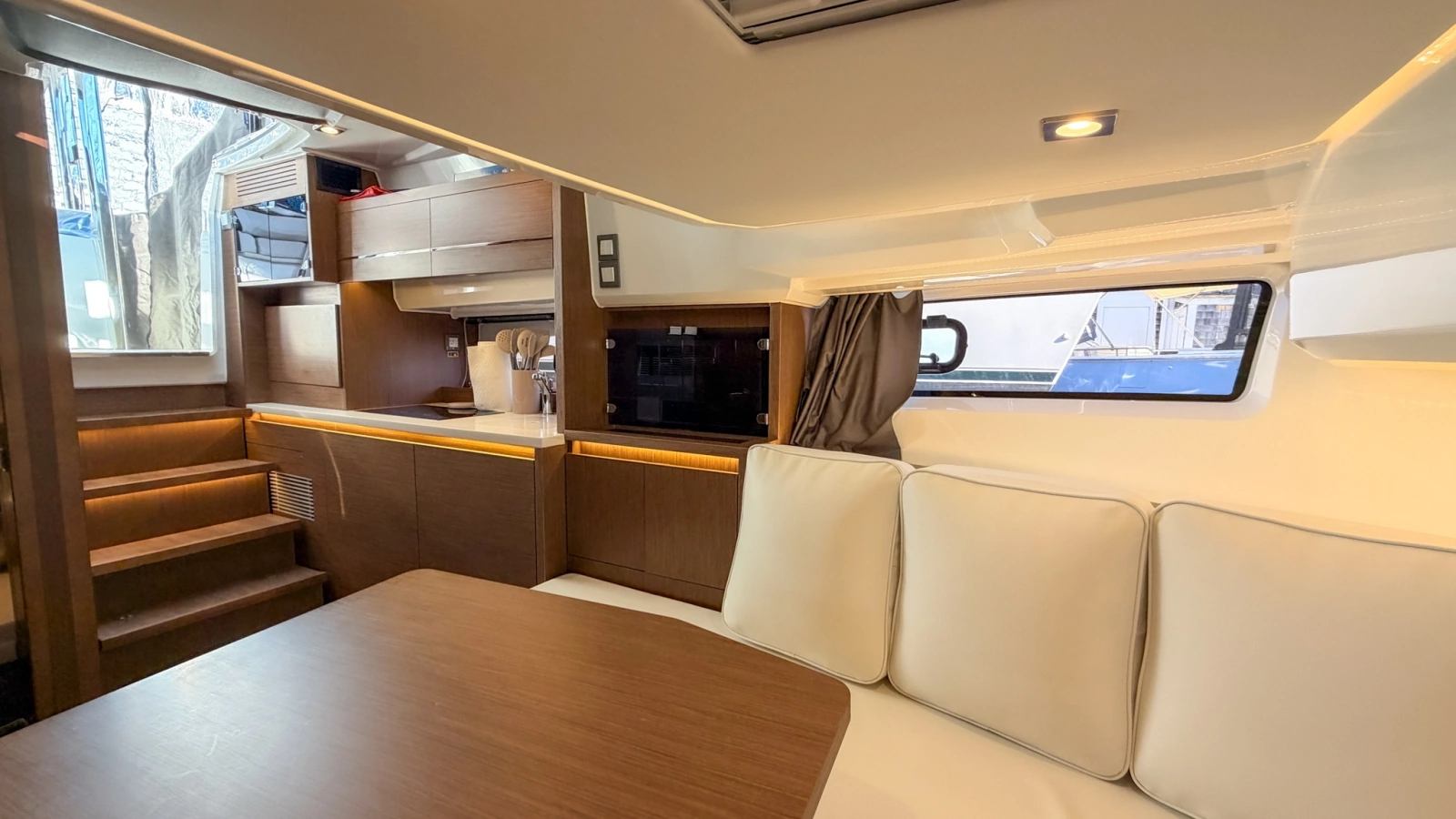 2021 Jeanneau Leader 12.5 WA