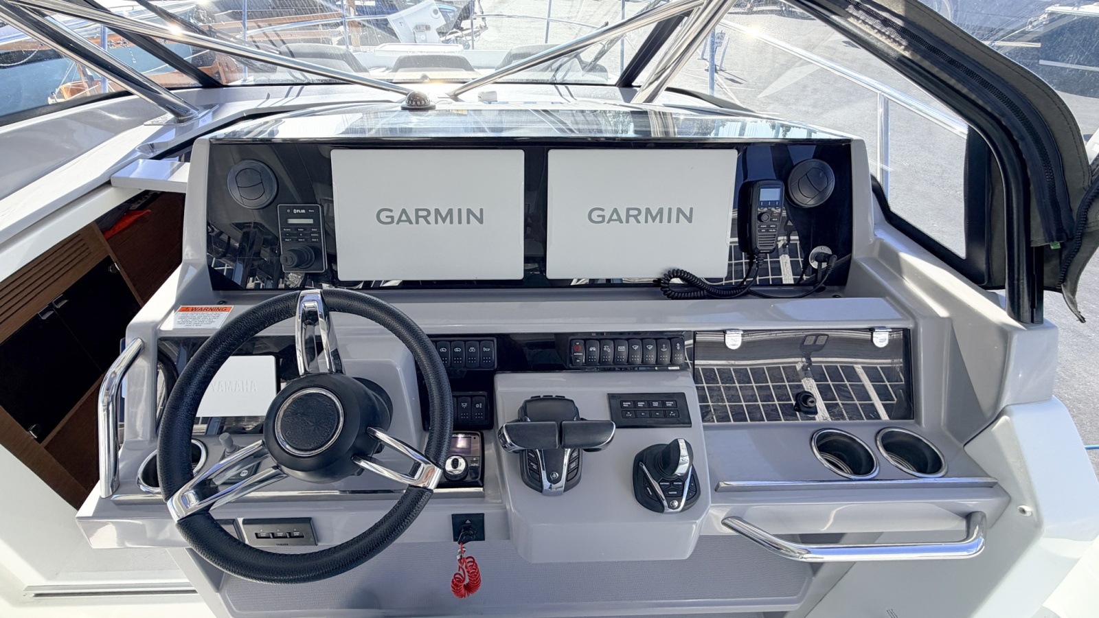 2021 Jeanneau Leader 12.5 WA — Variance