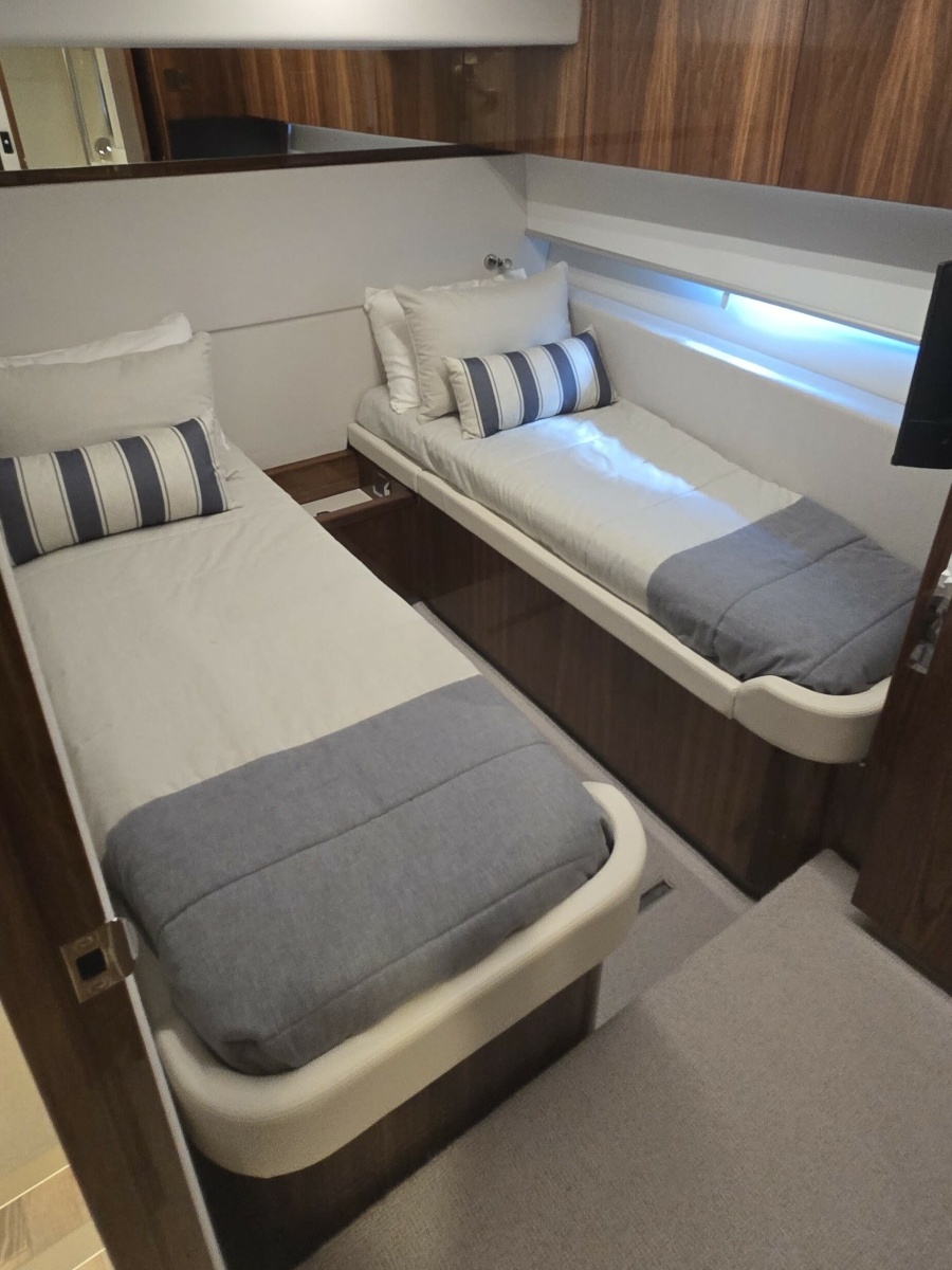 2023 Riviera 645 SUV